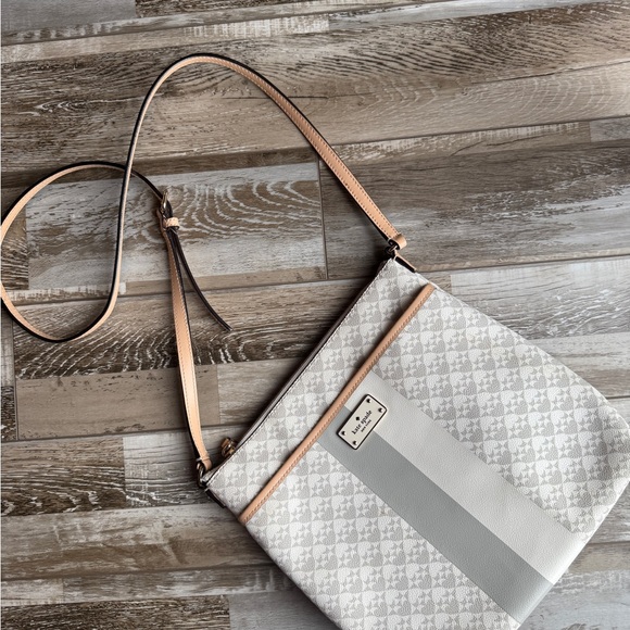 Kate Spade White and Gray Crossbody Bag - Picture 2 of 4